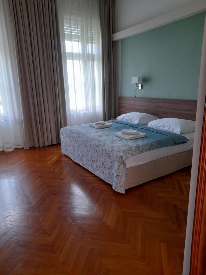 Bed and Breakfast Rosenberg Kuria Taplanszentkereszt Екстер'єр фото
