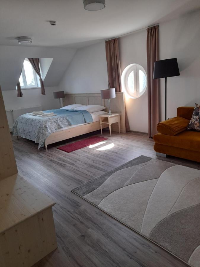 Bed and Breakfast Rosenberg Kuria Taplanszentkereszt Екстер'єр фото